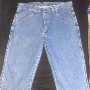 WRANGLER 33 x 30 JEANS